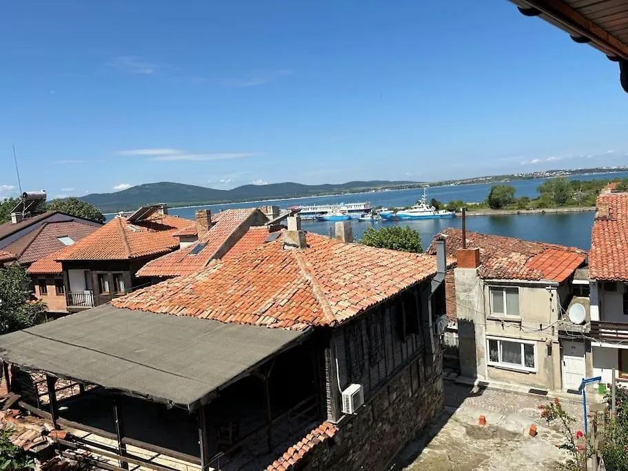 Cozy One-Bedroom Apartment In Sozopol Old Town 1